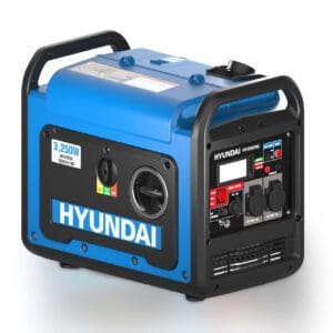 Hyundai 3200W / 3.2kW Petrol Inverter Generator, Pure Sine Wave Output, Lightweight, Quiet with Electric Start