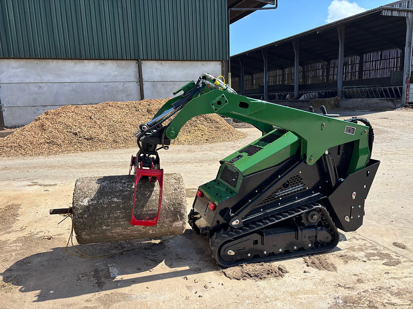DAX 1000 Skid Steer Loader - Image 5