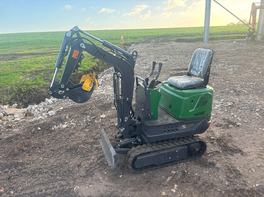 DAX 07 Mini Excavator - Image 8